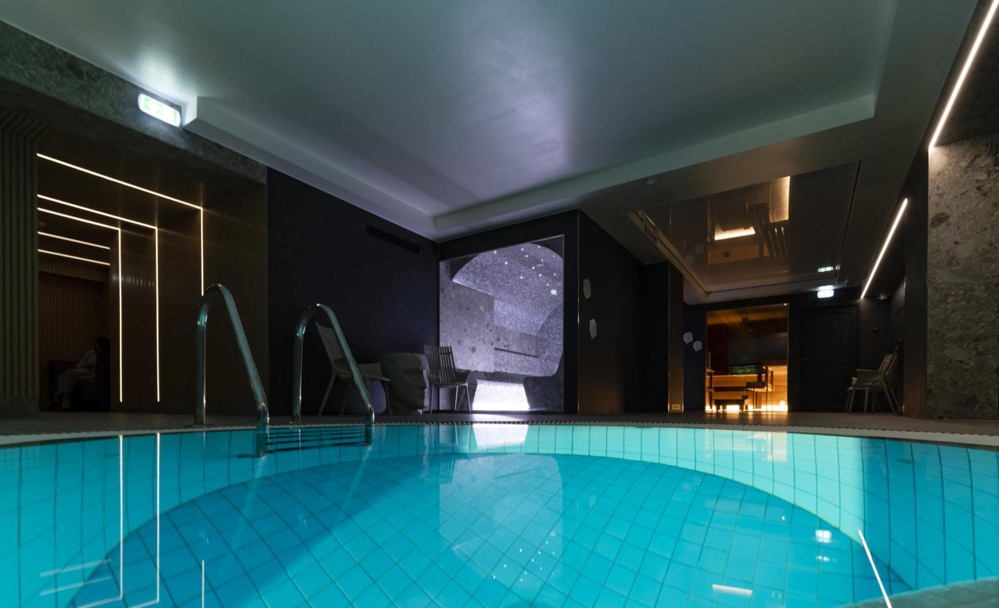 Hotel U11 & 3*